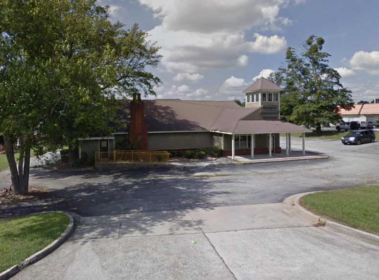 La Suz Tropical Cuisine LLC, 1377 Old McDonough Highway, Conyers